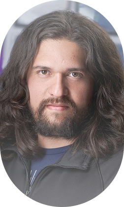 Portrait of Chris Woytowitz
